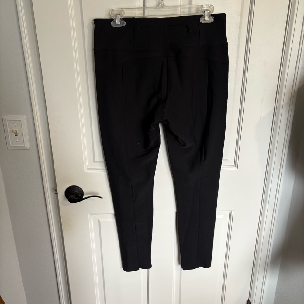 Athleta Black High Waisted Athletic Activewear Leggings Pants Zipper Pockets - Picture 5 of 12